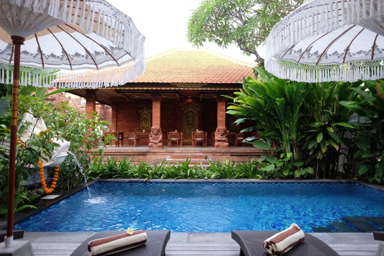 Kayu Sugih Palace Guest house Sanur (Bali)